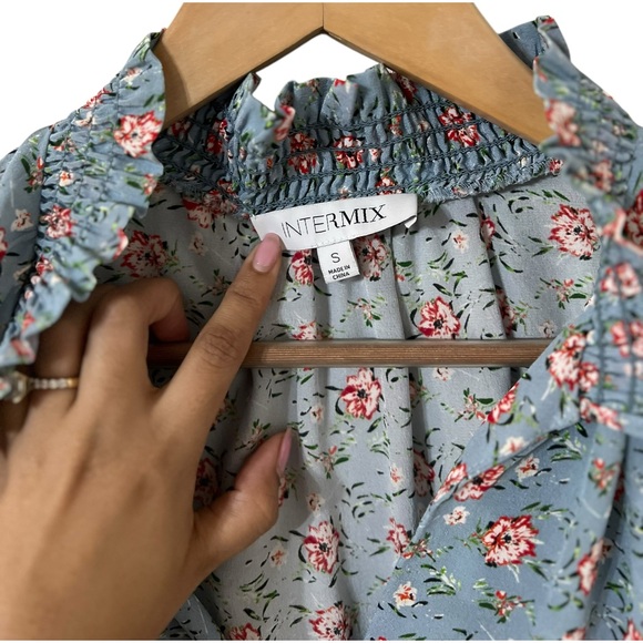 INTERMIX Alana Tie Waist Silk Floral Button Down Blouse Top - Picture 6 of 9